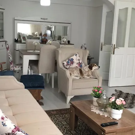Apartment 100m2 Apartment, Location, Free Parking Izmir
