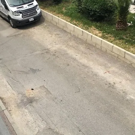 100m2 Apartment, Location, Free Parking *