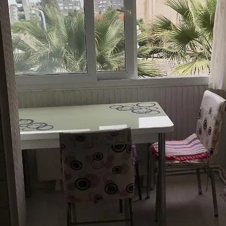 100m2 Apartment, Location, Free Parking Appartamento